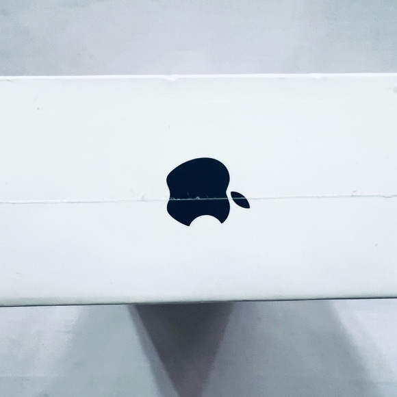 Apple Magic Mouse 2 Wireless Mouse Silver ( MLA02LL/A ) New Original Packaging - Picture 3 of 3